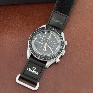 Omega Moon Gold Needle Battery Watch